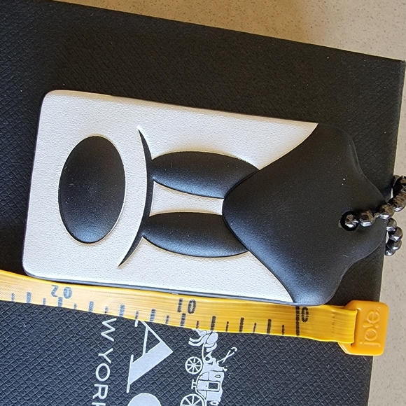 Disney X Coach Mickey hangtag, NIB, from the first Coach Disney collection - Picture 6 of 7